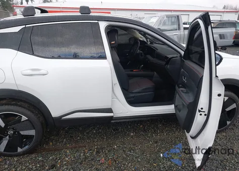 2025 Nissan Kicks Sr Intelligent Awd z USA, uszkodzony, nr VIN 3N8AP6DD7SL405878